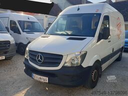 Mercedes-Benz 311CDI - Image 4