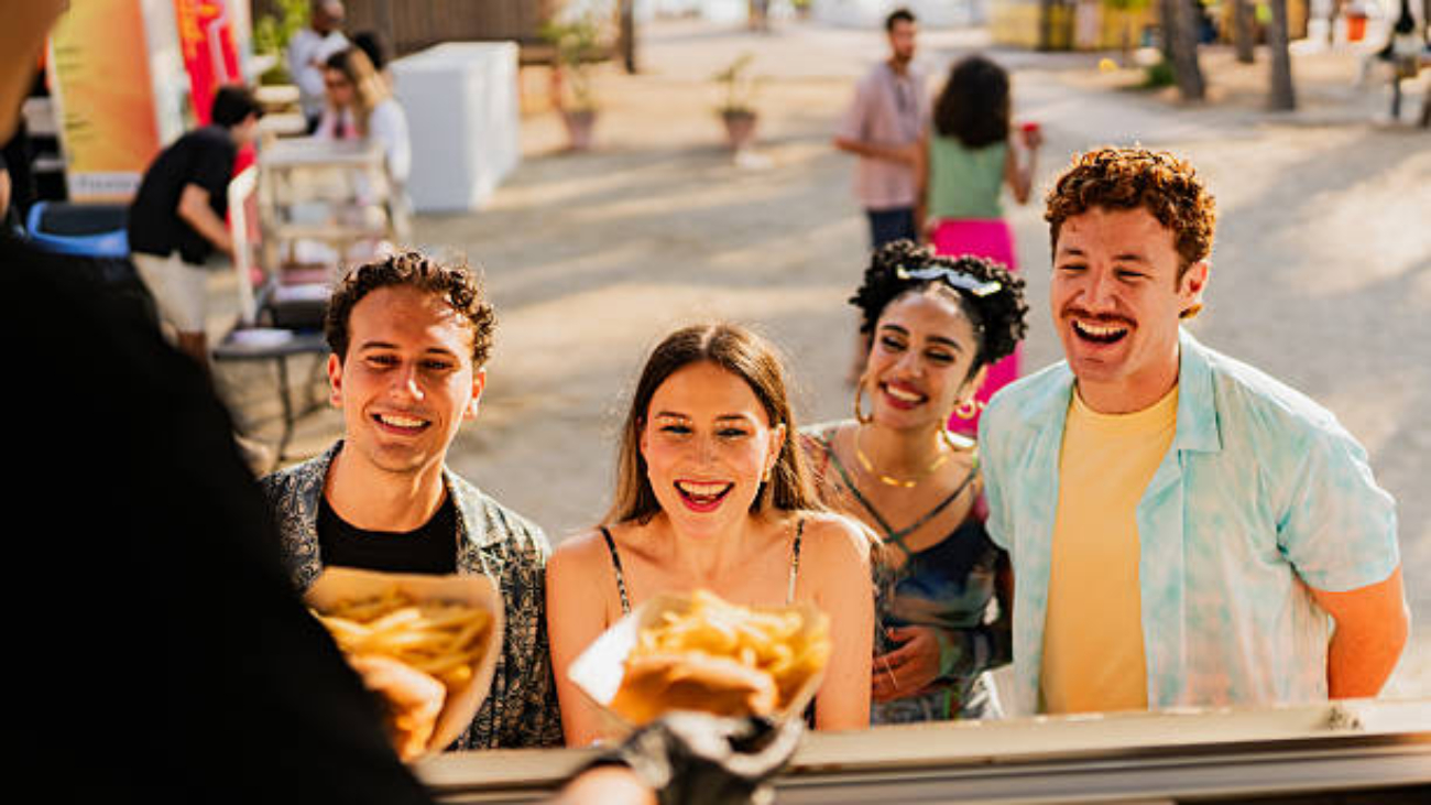 Buy Custom Food Trucks – Best Options for Entrepreneurs