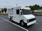 2002 Workhorse P42 Ice Cream Truck – Soft Serve • Generator • Sink • A/C – Ready - Image 2