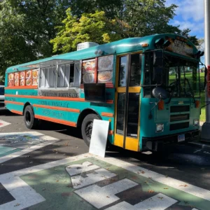 Food Truck, Custom Fully Loaded, Excellent Condition, Turqoise