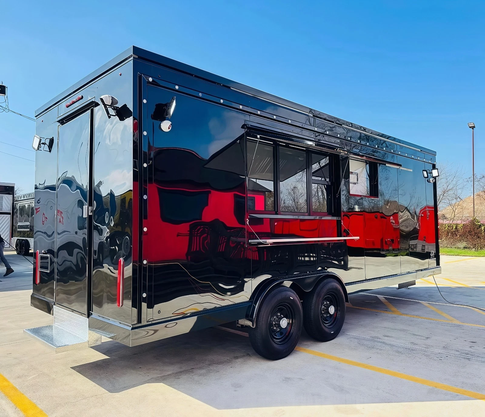 Food Trailer Fully Equipped for Sale Mobile Kitchen Food Truck with Hot Dog Dess