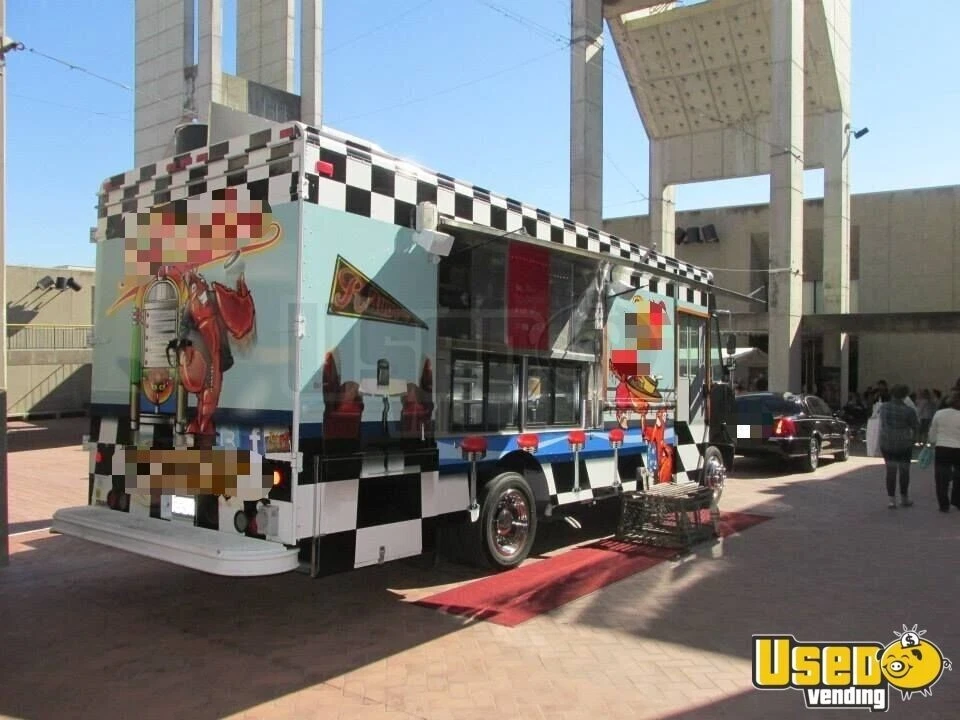 Freightliner MT-45 Food Truck / Mobile Kitchen / Catering Biz -Spacious + Loaded